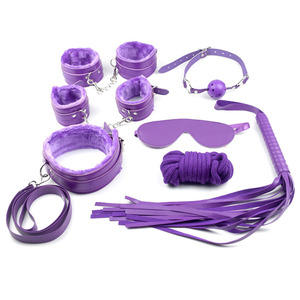 Ensemble de bondage en cuir Kit BDSM 7 pièces Menottes Fouet <span class=keywords><strong>Boule</strong></span> de bâillon <span class=keywords><strong>Harnais</strong></span> pour bondage BDSM - Product Image 1