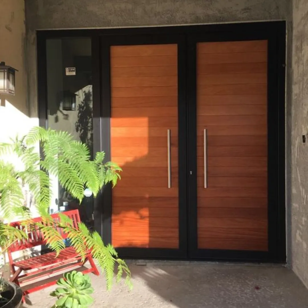 Customize Pretty Home Wood Door Solid Wood Double Doors Exterior Entry Solid Core Wooden Exterior Doors