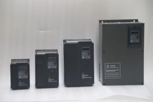 RIQNO A500 อินเวอร์เตอร์ VFD ขนาด 2.2 กิโลวัตต์ สำหรับมอเตอร์แบบเฟสเดียว/สามเฟส 220V/380V ควบคุมแบบเวกเตอร์ ป้องกันระดับ IP20 สำหรับคอมเพรสเซอร์ PMSM เซอร์โว - Product Image 2