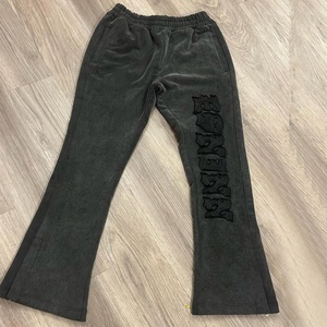 ผู้ผลิตเสื้อฮู้ดดี้คุณภาพสูงแบบสั่งทำพิเศษ ลวดลายปักโลโก้ ทรงโอเวอร์ไซส์ ลุคทำสีแบบ Distressed Acid Wash - Product Image 3