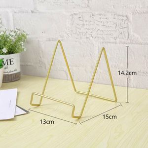 Support de tablette pour livre de recettes en métal plaqué or / Présentoir pour livres et magazines pour la maison et le bureau - Product Image 5