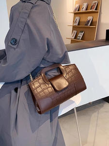 Bolso de Mujer Estilo Vintage, Forma de Sillín, PVC, para Boda o Playa, con Cierre de Cremallera, Forro de Cachemira y Correa para la Cintura - Product Image 4