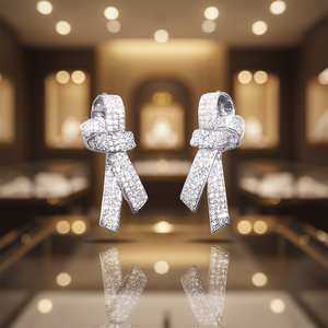 Orecchini a Fiocco in Oro Bianco con Cristalli e Strass, Gioielli Romantici da Donna per Feste - Product Image 2