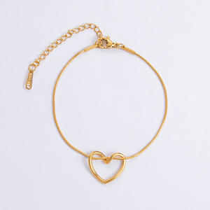 Stainless Steel 18K Gold Heart Necklace And <b>Bracelet</b> <b>Set</b> For Women Gift Jewelry Fashion Simple Style Love Theme - Product Image 5