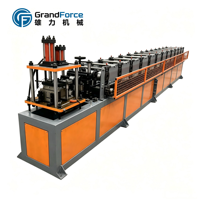 Machine de formage à rouleaux à grande vitesse pour rails de guidage de portes et fenêtres en acier, avec moteur et contrôle PLC, certifiée CE, pour portes coulissantes
