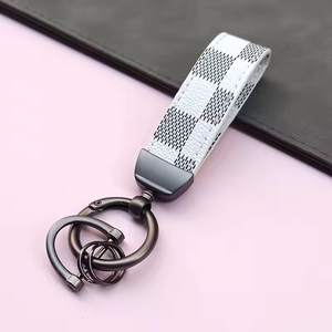 Llaveros Personalizados de Cuero PU para Hombre 2025, Llavero de Cuero y Metal con Logotipo Personalizado, Regalo Promocional al por Mayor - Product Image 6