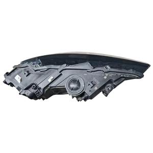 Feux avant LED Audi <span class=keywords><strong>Q7</strong></span> <span class=keywords><strong>2021</strong></span>-2023 pour réparation et remplacement OEM - Product Image 4