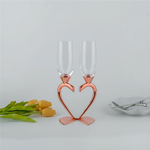 Bouteilles en verre élégantes de vin en forme de cœur, tasse de boisson de <span class=keywords><strong>Champagne</strong></span> de <span class=keywords><strong>mariage</strong></span> 200ml, pot en verre transparent - Product Image 3