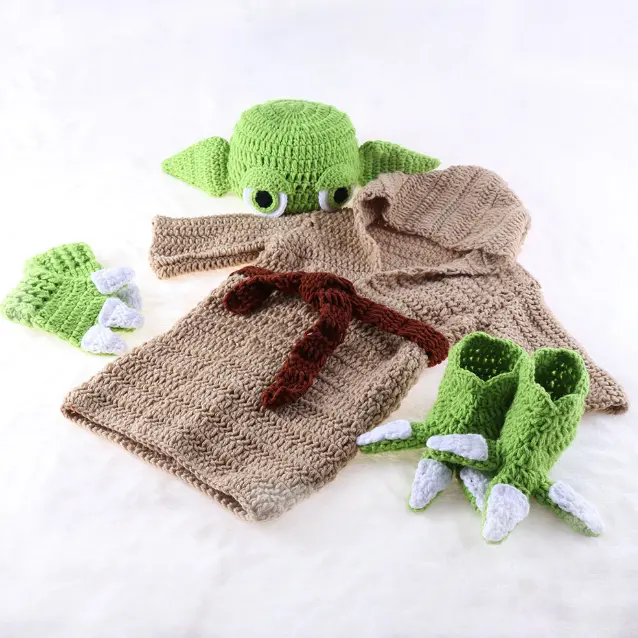 Green ET Baby Yoda Ropa de bebé Personajes de películas de ciencia ficción Diseño lindo Sombrero y traje Accesorios de fotografía