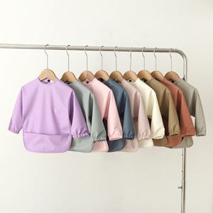 وشاح كلاسيكي متين للأطفال الصغار بأكمام طويلة سموك فني مقاوم للماء مريلة للجيب للأولاد والبنات الرضع - Product Image 3