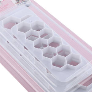 Moules à gâteaux 3D personnalisés, modèle nid d'<span class=keywords><strong>abeille</strong></span>, pour gaufrage de gâteaux, coupe-biscuits avec carte, de haute qualité, OEM, à faire soi-même - Product Image 3