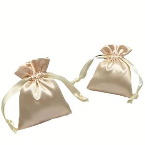 Sac de rangement anti-poussière en tissu satiné de soie, lisse et doux, avec cordon de serrage, personnalisable avec logo, vente en gros usine - Product Image 5