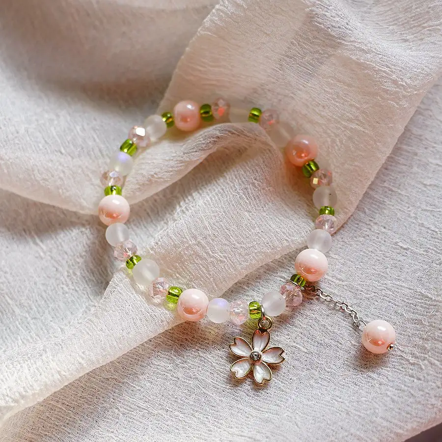 Beliebte Kirschblüte handgemachte Armband Perlen Pink Gradient Pearl Trendy Armband mit Kristall für Frauen Mädchen Dekoration