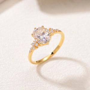 S925 Silver Gold Plated Ellipse Cut Six Claw <strong>Moissanite</strong> Women's Simple Wedding Ring Light Luxury Exquisite Hot Selling - Product Image 1