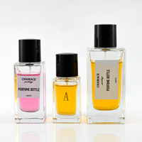 Flacon de parfum en verre premium 30ml 50ml 100ml, atomiseur carré avec sérigraphie, MOQ 100 pièces, bouchon en plastique
