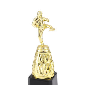 कोरा लोकप्रिय आधुनिक ताइक्वांडो ट्रॉफी प्लास्टिक शिल्प हस्तनिर्मित गुणवत्ता गोल्डन इलेक्ट्रोप्लेटिंग खेल प्रतियोगिता ताईक्वांडो ट्रॉफी - Product Image 5