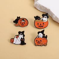 Broche créative en alliage pour Halloween en forme de citrouille, de fantôme et de chat noir - Accessoire élégant pour les occasions festives - Épinglette en émail