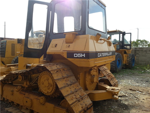 รถดันดินตีนตะขาบ CAT D5H สภาพเดิมมือสอง |   รถดันดินมือสองพร้อมปั๊มไฮดรอลิกแบบจอยสติ๊กสำหรับขาย - Product Image 4