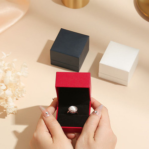 Boîte à bijoux à angle droit de style national bague bijoux collier emballage haut sens pendentif ensemble d'or - Product Image 4