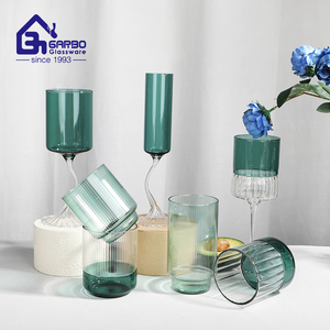 <span class=keywords><strong>Verre</strong></span> à vin à paroi unique à haute teneur <span class=keywords><strong>en</strong></span> borosilicate 380ml fabriqué à la main <span class=keywords><strong>en</strong></span> gros avec verres à pied <span class=keywords><strong>en</strong></span> <span class=keywords><strong>verre</strong></span> de couleur verte personnalisés - Product Image 1