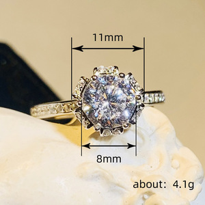 Anello nuziale scintillante a forma di girasole per donna, elegante gioiello da dito alla moda - Product Image 4