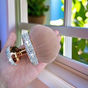 Brocha Autobronceadora con Diamantes de Imitación, Brocha para Polvo de Uñas, Brochas de Maquillaje de Cabeza Ancha para un Maquillaje Impecable de Rostro y Piernas - Product Image 2