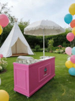 Chariot de bar de mariage professionnel personnalisable en contreplaqué simple avec roues pour présentation de desserts et fournitures de décoration de fête