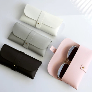 Étuis à lunettes en cuir minimalistes de style japonais et coréen, sacs de rangement portables pour lunettes de soleil, protection intégrée, en stock - Product Image 1