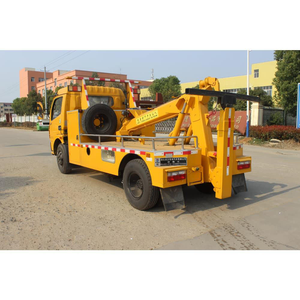Nouveau modèle de camion de <span class=keywords><strong>remorquage</strong></span> à plateau plat Dongfeng 4x2 5T, manuel, pour le sauvetage routier et l'accès aux <span class=keywords><strong>sous</strong></span>-sols - Product Image 5