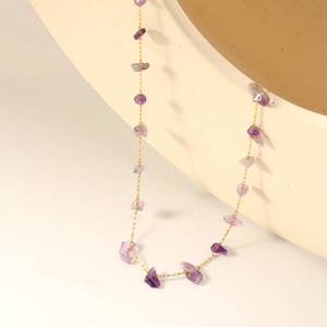 Nueva joyería de piedra Natural 18K chapado en oro Irregular amatista piedra encanto delicado collar de cadena joyería de acero inoxidable al por mayor - Product Image 1