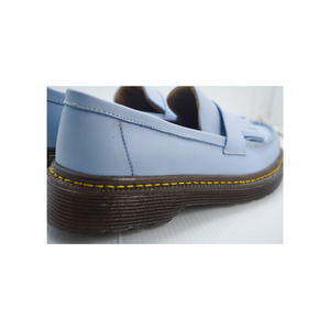 Les superbes chaussures Yunna Ice Blue. Conçues pour le confort et l'élégance, ces chaussures compléteront facilement votre look unique. - Product Image 2