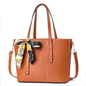 2022 nouvelle <span class=keywords><strong>tendance</strong></span> de la mode all-match <span class=keywords><strong>sac</strong></span> <span class=keywords><strong>à</strong></span> <span class=keywords><strong>main</strong></span> pour dames de grande capacité <span class=keywords><strong>sac</strong></span> fourre-tout simple et <span class=keywords><strong>pas</strong></span> <span class=keywords><strong>cher</strong></span> et sacs - Product Image 6