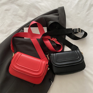 Sac à main <span class=keywords><strong>de</strong></span> luxe pour femme, design selle, nouveau modèle 2026, <span class=keywords><strong>pas</strong></span> <span class=keywords><strong>cher</strong></span>, sac à bandoulière, rabat, large sangle, simple, <span class=keywords><strong>marque</strong></span> <span class=keywords><strong>de</strong></span> créateur - Product Image 4