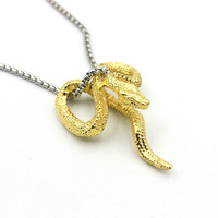 Europe Amérique Hommes Punk Chandail Chaîne Collier Gothique Noir Acier Inoxydable Enchevêtré Serpent Pendentif Collier