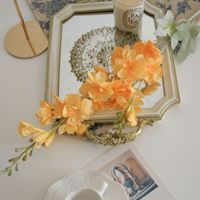 Nouvelles Fleurs Artificielles en Soie Naturelle en Gros : Branche de Delphinium pour Décoration Maison, Mariage et Noël 2025