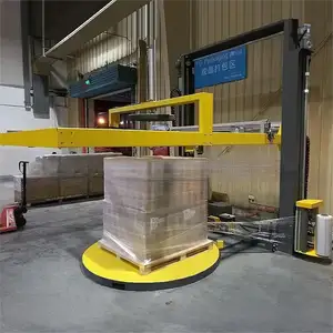 Fully automatic conveyored pallet strech wrapping machine with cover top film for productive line