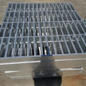 معدن مجلفن من الصلب والألومنيوم والفولاذ المقاوم للصدأ صريف منصة ممر درج معالجته خندق غطاء تصريف مربع سياج ملحوم - Product Image 3