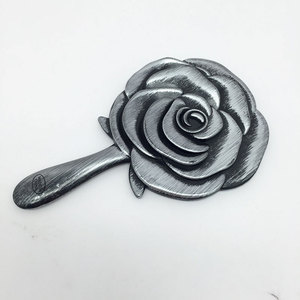 Espejo de Mano con Diseño de Rosa <span class=keywords><strong>para</strong></span> Habitación de Niñas, Estilo Europeo, Mango Tridimensional, Espejo de Maquillaje Pequeño y Práctico - Product Image 2