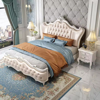 Lit King Size en Bois Massif Style Européen de Luxe, Cadre Capitonnée, Tissu Élégant Sculpté, pour Chambre Parentale, Lit de Mariage, Usage Domestique, Facile à Monter
