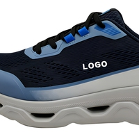 Chaussures de course personnalisées pour hommes Printemps-Été, avec empeigne en maille respirante à grandes perforations, semelle intermédiaire à amorti épais et ondulé, et logo coloré, pour le sport