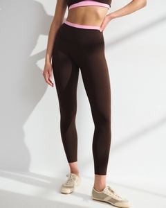Conjunto de Leggings y Sujetador Deportivo de Yoga de Doble Capa con Diseño Patchwork, Ecológico y Sostenible, de Cintura Alta, para Correr, Ropa Deportiva de Marca Privada - Product Image 3