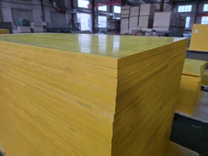 Panel de Encofrado Moderno Ecológico de Pino Amarillo de Tres Capas de 27 mm E1 - Product Image 3