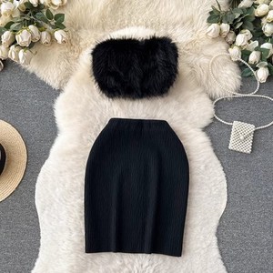 Conjunto de Dos Piezas para Mujer, Talla Única, Nuevo, Otoñal, con Sujetador de Felpa y Falda Corta - Product Image 5