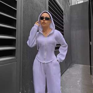 Ensemble sweat-shirt et pantalon pour femme OEM, coupe slim, printemps-automne, tenue décontractée streetwear, logo par transfert thermique - Product Image 4