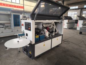 Máquina de Enchapado de Cantos Automática de Sobremesa Mejorada <span class=keywords><strong>con</strong></span> Rodillos, Control PLC, Motor y Caja de Engranajes para Madera y MDF, Fabricada en China, ¡Gran Venta! - Product Image 2