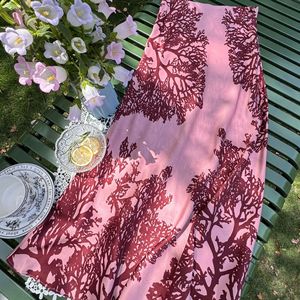 Jupe sirène en soie biaisée respirante, longueur genou, de luxe, formelle et romantique pour femme - Product Image 3
