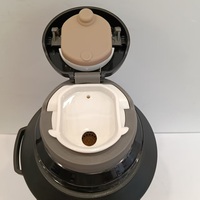 Botella de agua sin BPA a prueba de fugas con aislamiento al vacío de acero inoxidable 316 de gran capacidad, taza portátil de diseño moderno para viajes al aire libre