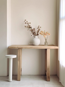 Table de bar longue et étroite en bois massif personnalisable |   Style vintage français en bois crème pour une utilisation en intérieur, en extérieur et dans les bars à domicile - Product Image 3