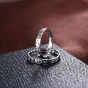 Anello Aperto Minimalista Unisex con Design a Lettera 'Love', Gioiello di Moda per Uso Quotidiano - Product Image 4