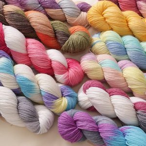 100 grammes de fil de laine teint à la main, segmenté, confortable, respirant, fibre naturelle pour tricot brut, tissage, crochet DIY - Product Image 4